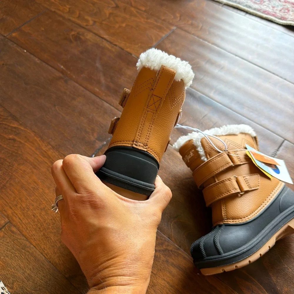 Cat & Jack Denver Tan Waterproof Snow Boots Faux Fur Trim Toddler Size 7 NEW